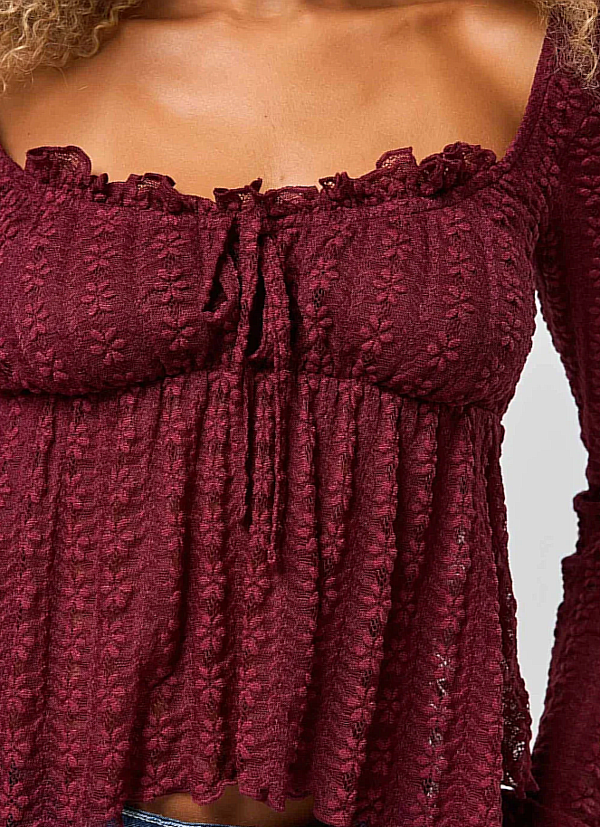 blusa manga longa textura flores bordô